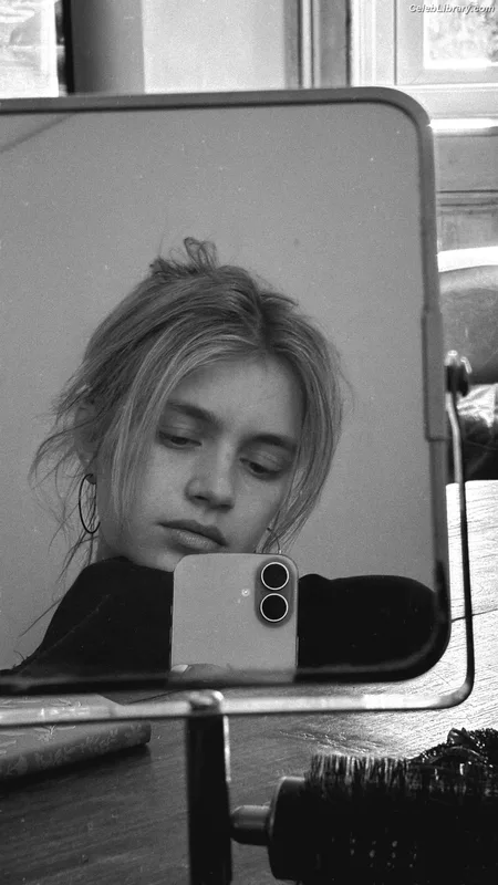 Nell Tiger Free photo 13 of 40