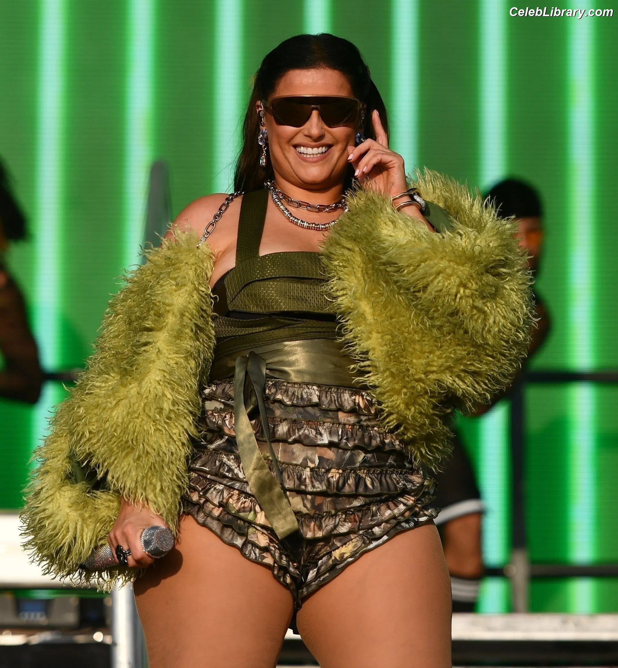 Nelly Furtado photo 11 of 157