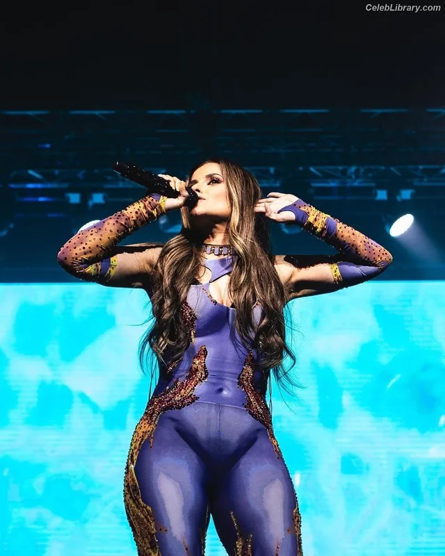 Nelly Furtado photo 2 of 158