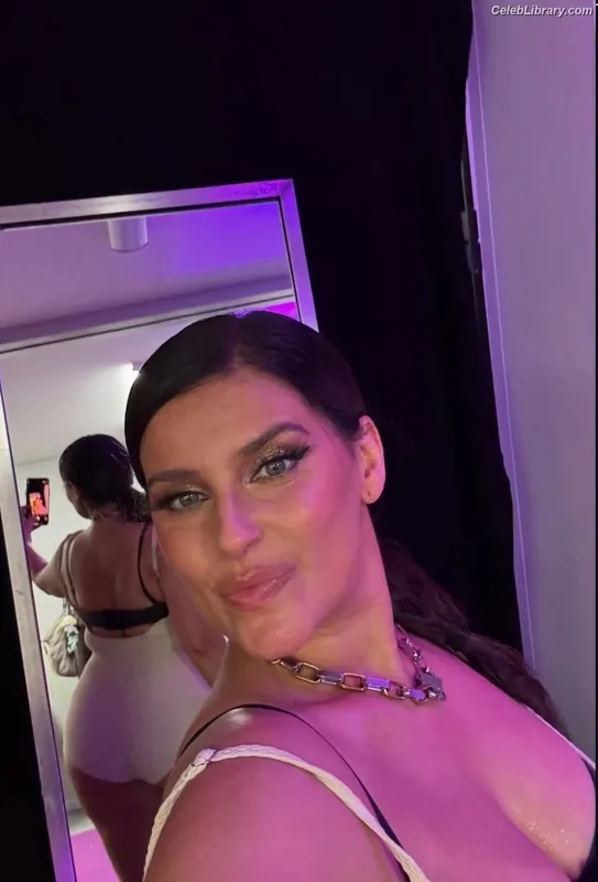 Nelly Furtado photo 11 of 158