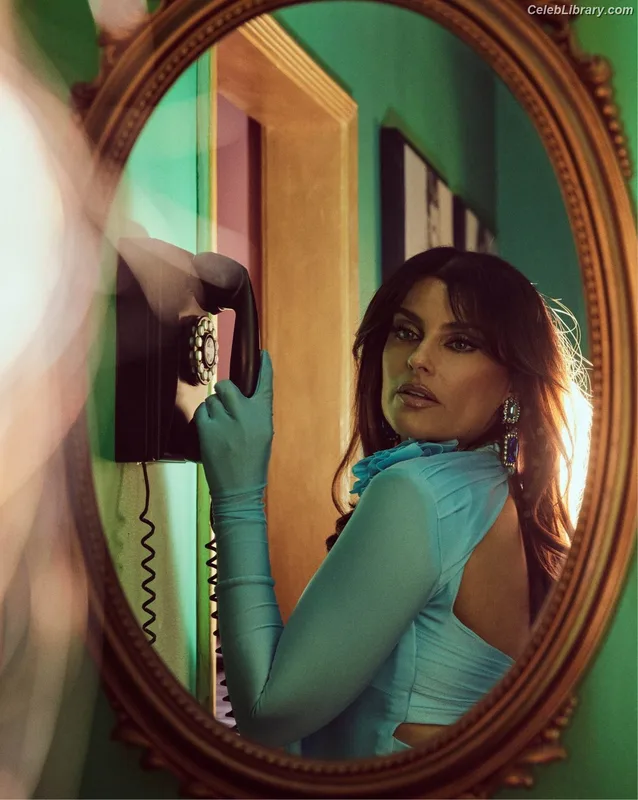 Nelly Furtado photo 3 of 158