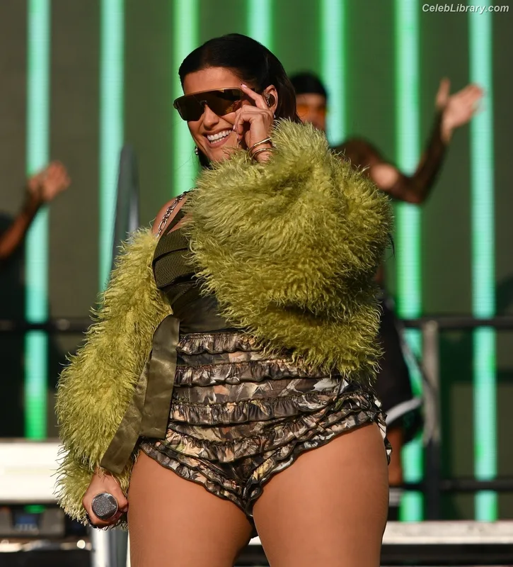 Nelly Furtado photo 13 of 158