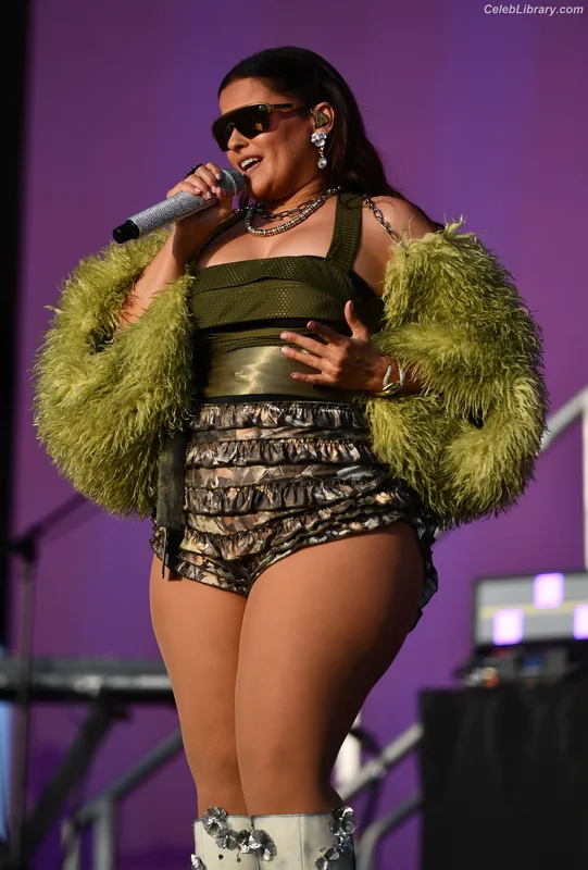 Nelly Furtado photo 20 of 158