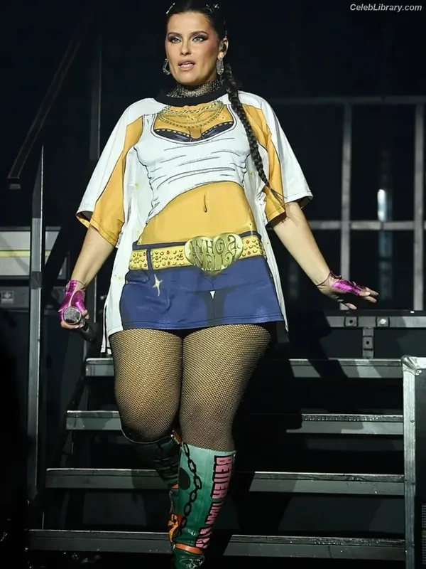 Nelly Furtado photo 3 of 158