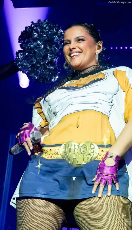 Nelly Furtado photo 4 of 158