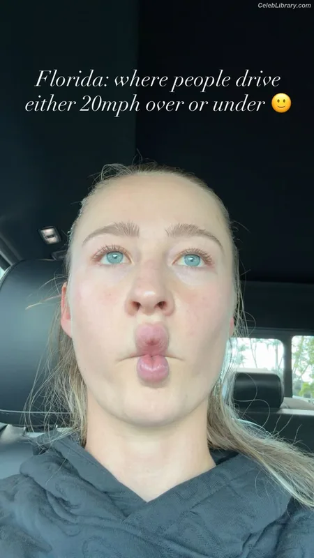 Nelly Korda photo 23 of 124
