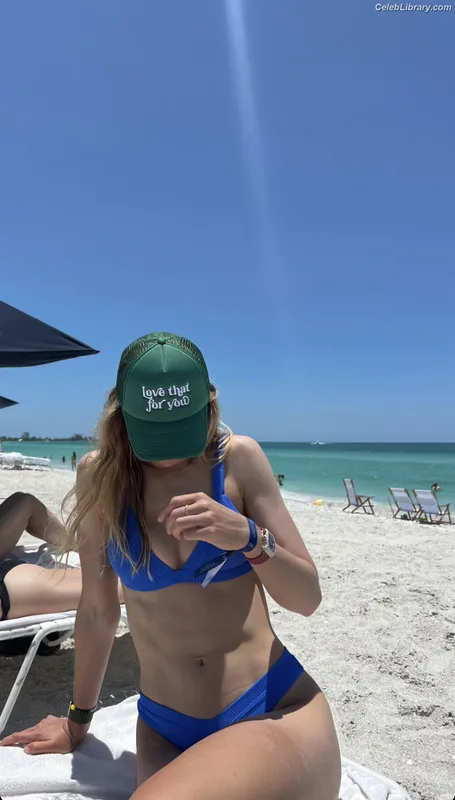 Nelly Korda photo 4 of 124