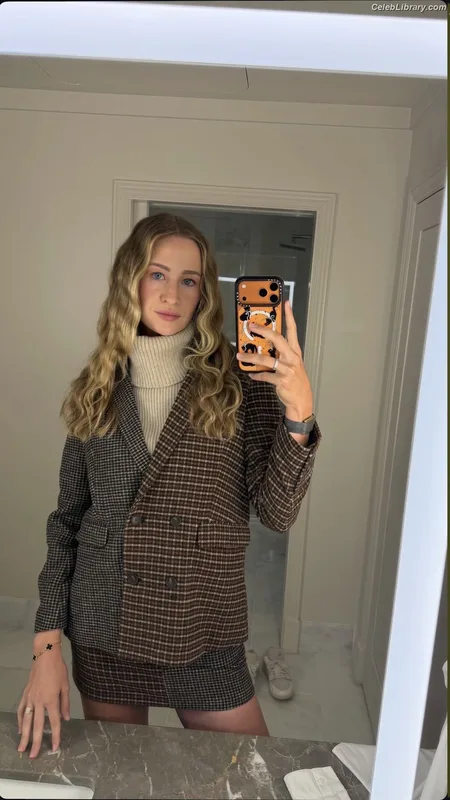 Nelly Korda photo 5 of 124