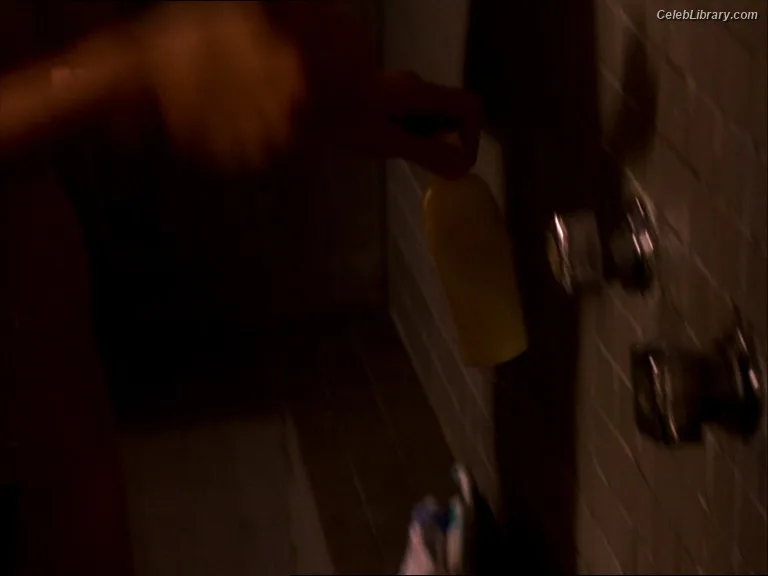 Neve Campbell photo 2 of 86