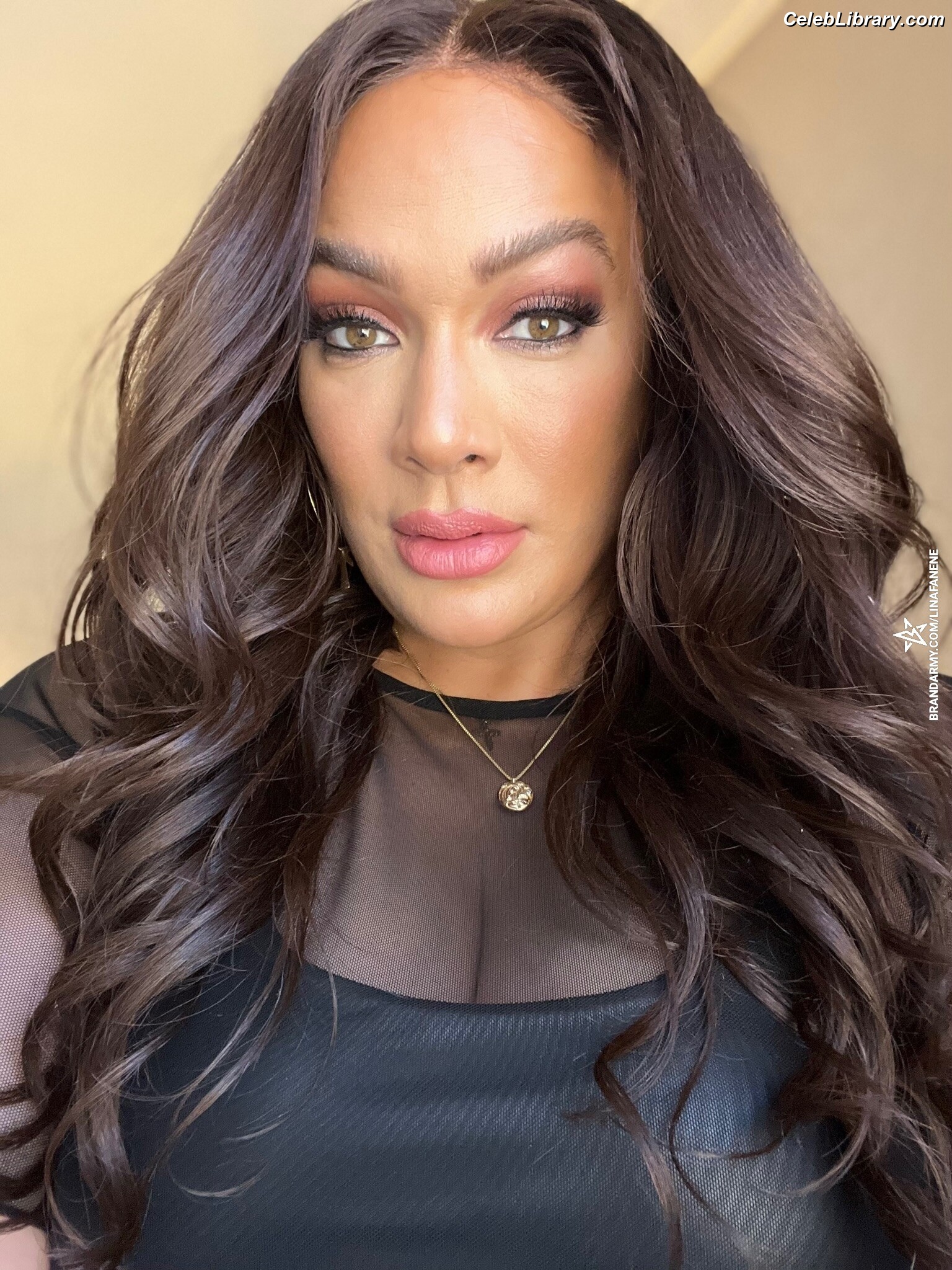 Nia Jax photo 6 of 522