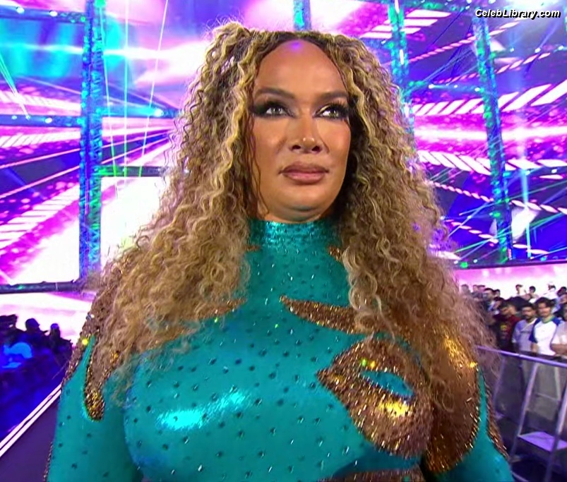 Nia Jax photo 21 of 522