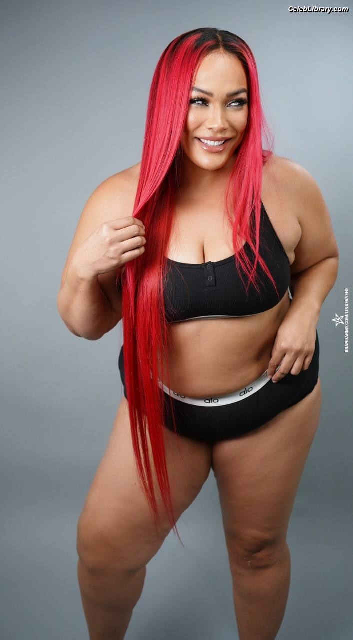 Nia Jax photo 9 of 522