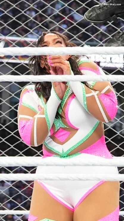 Nia Jax photo 19 of 522