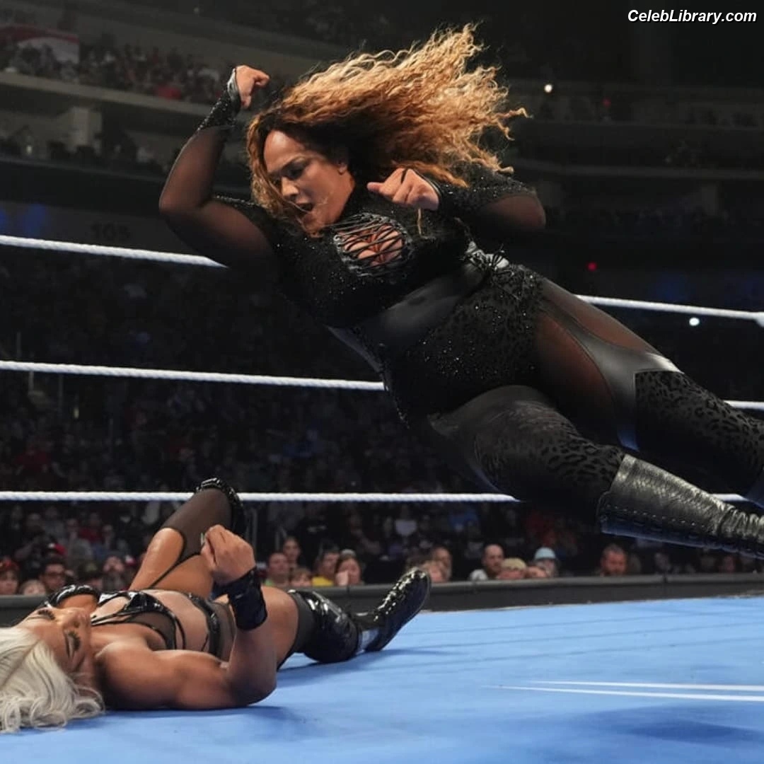 Nia Jax photo 20 of 522