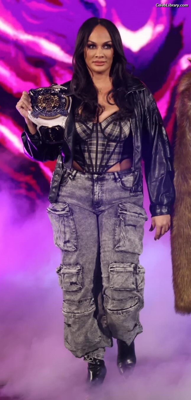 Nia Jax photo 10 of 522