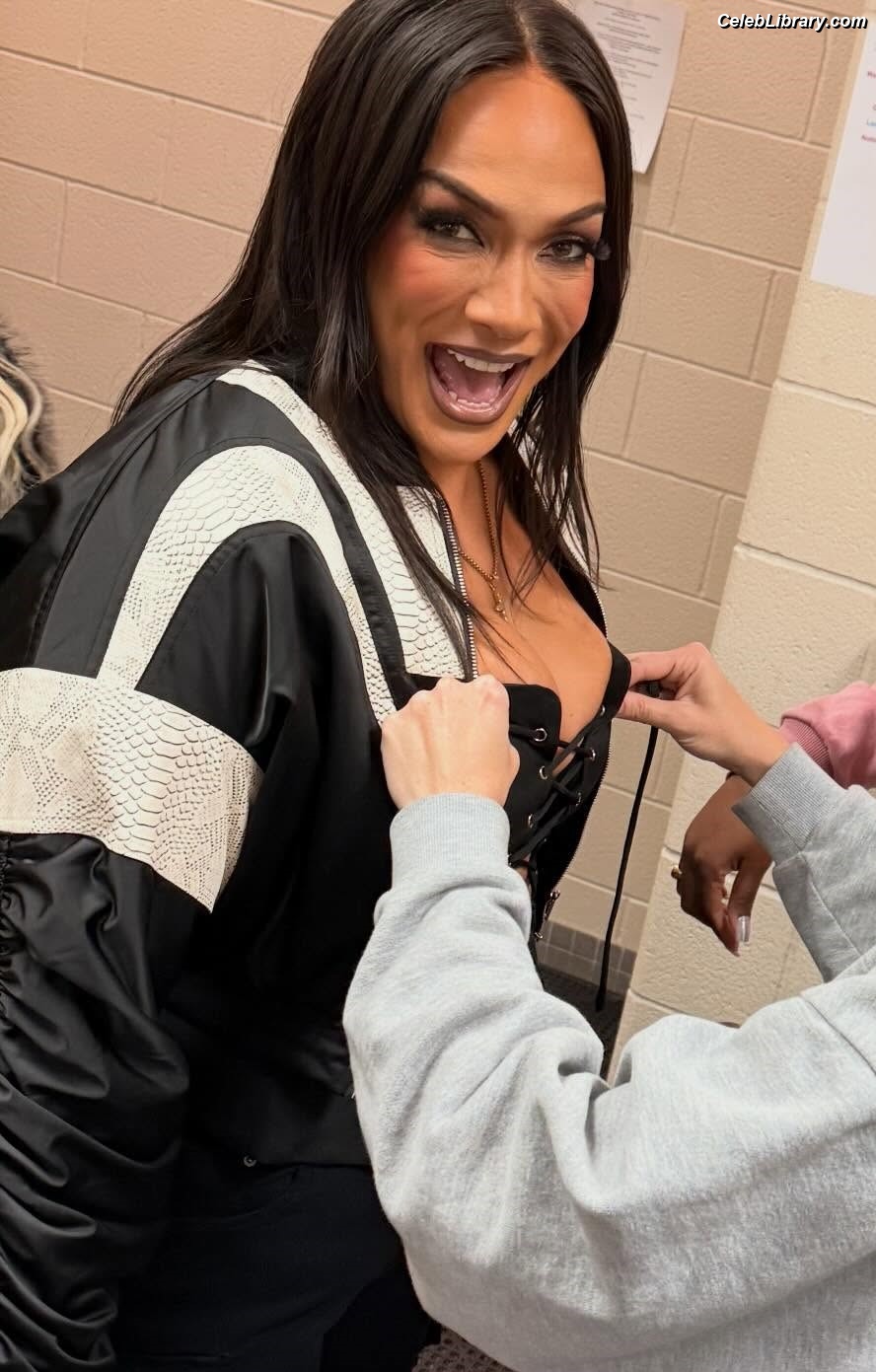 Nia Jax photo 13 of 522