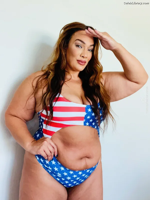 Nia Jax photo 18 of 522