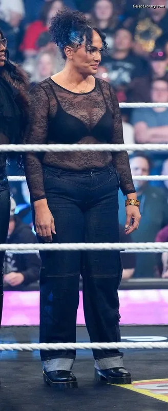 Nia Jax photo 19 of 522