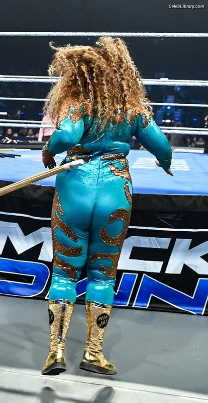 Nia Jax photo 24 of 522