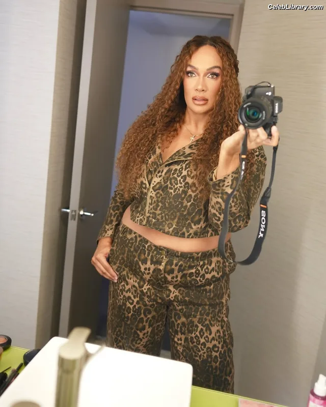 Nia Jax photo 18 of 522