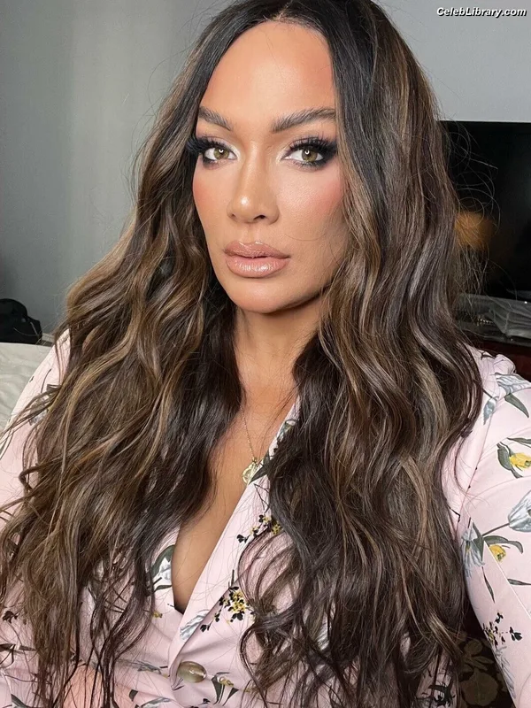 Nia Jax photo 22 of 522