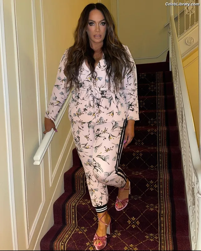 Nia Jax photo 5 of 522