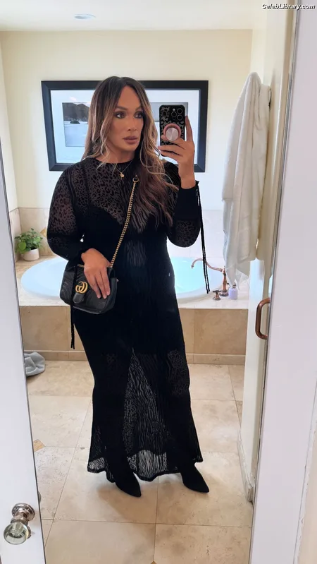 Nia Jax photo 15 of 522