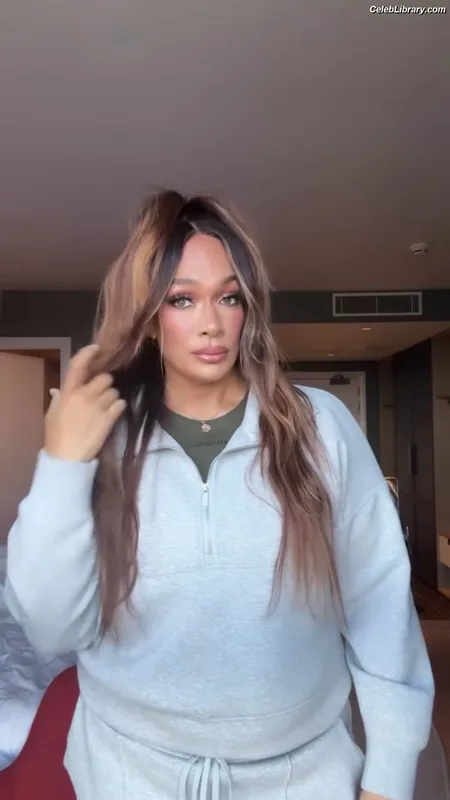 Nia Jax photo 17 of 522
