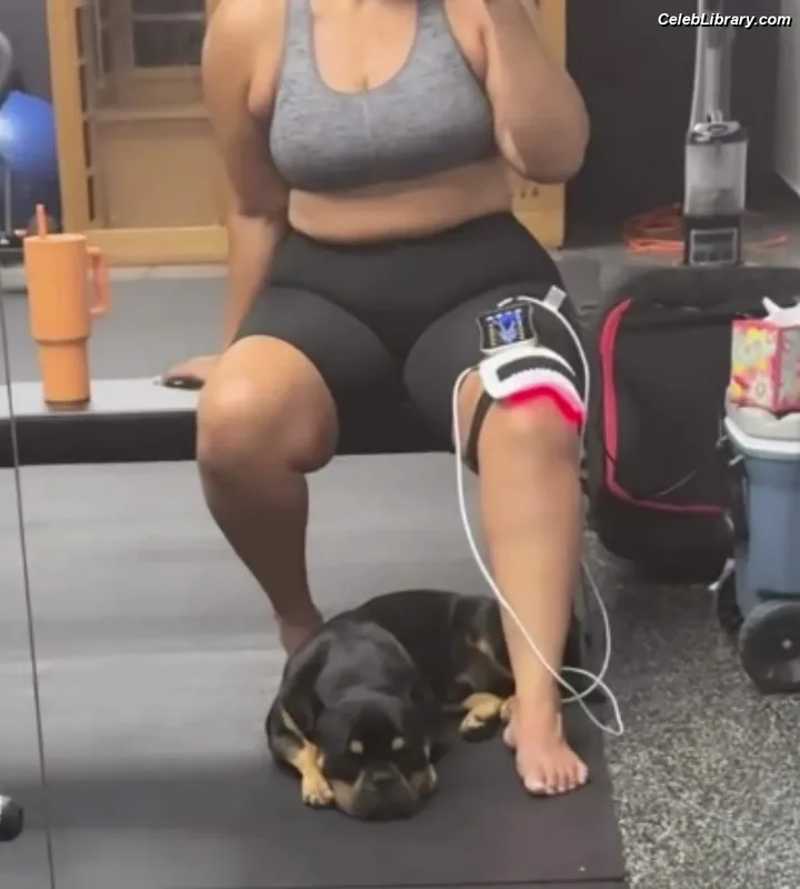 Nia Jax photo 19 of 522