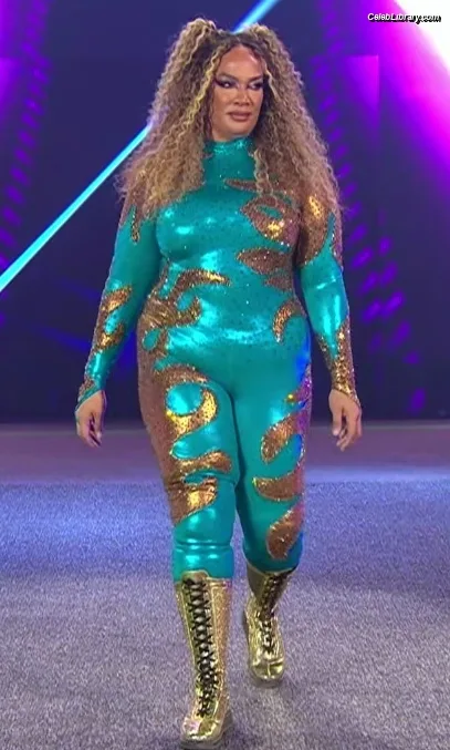 Nia Jax photo 4 of 522