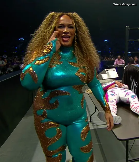Nia Jax photo 6 of 522
