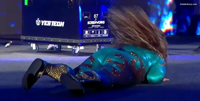 Nia Jax photo 14 of 522
