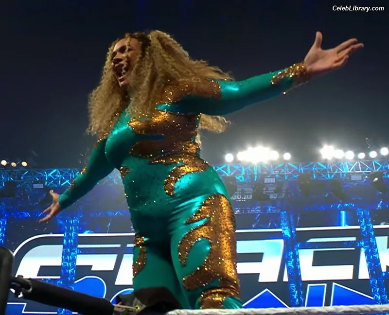 Nia Jax photo 7 of 522