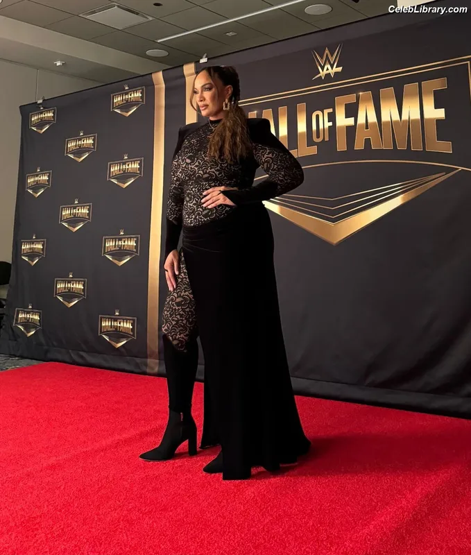 Nia Jax photo 23 of 522