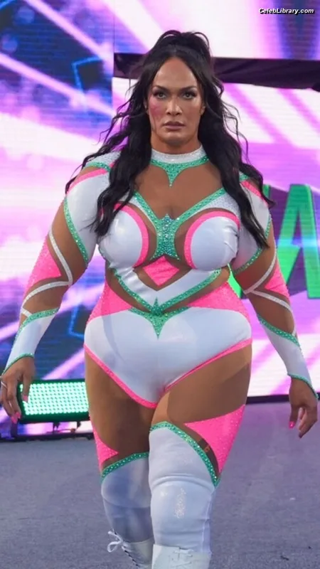 Nia Jax photo 20 of 522