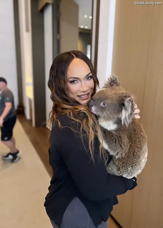 Nia Jax photo 7 of 522