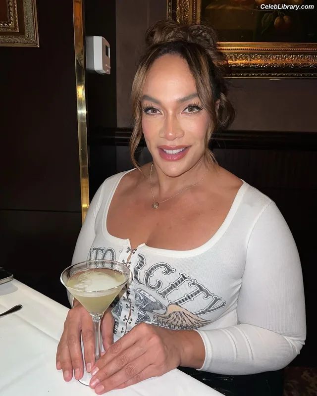 Nia Jax photo 11 of 522