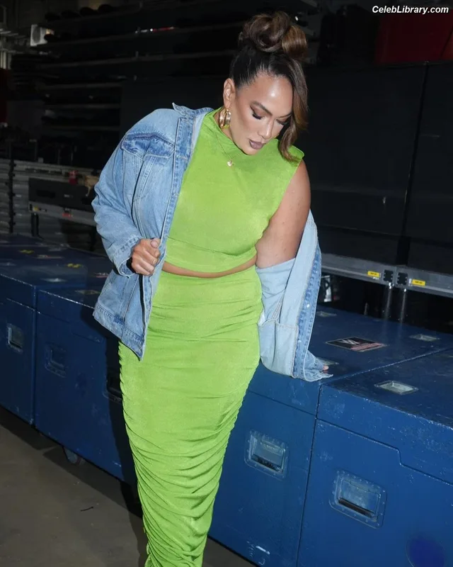 Nia Jax photo 10 of 522