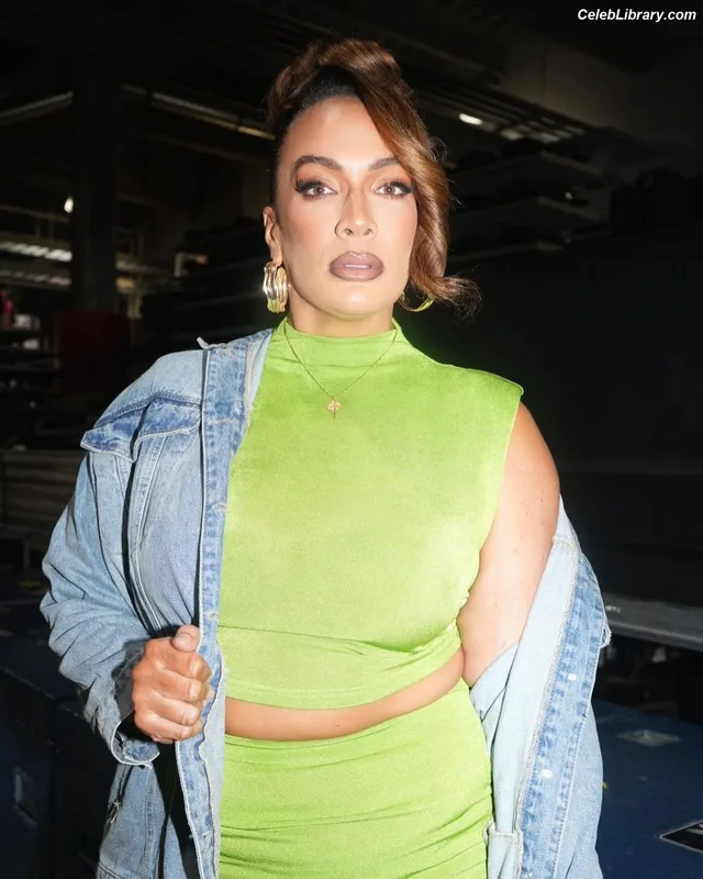 Nia Jax photo 12 of 522