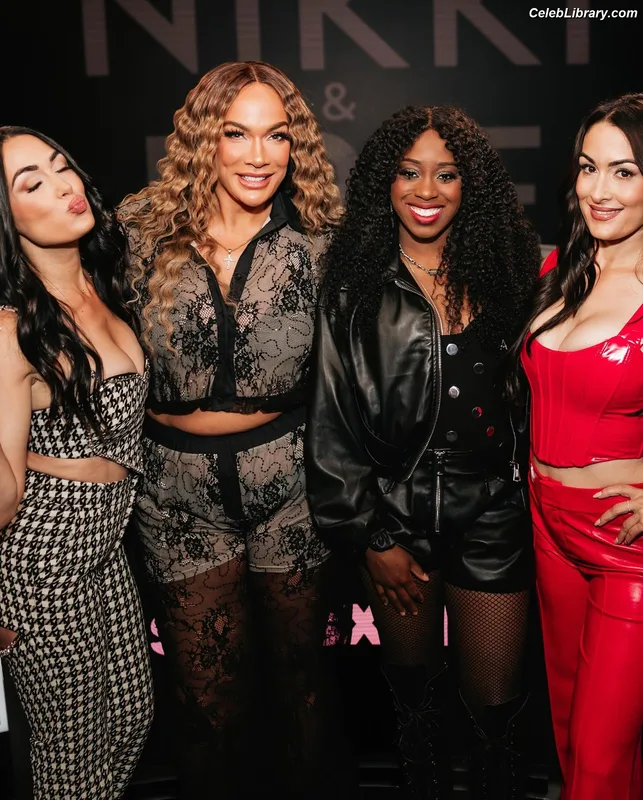 Nia Jax photo 17 of 522