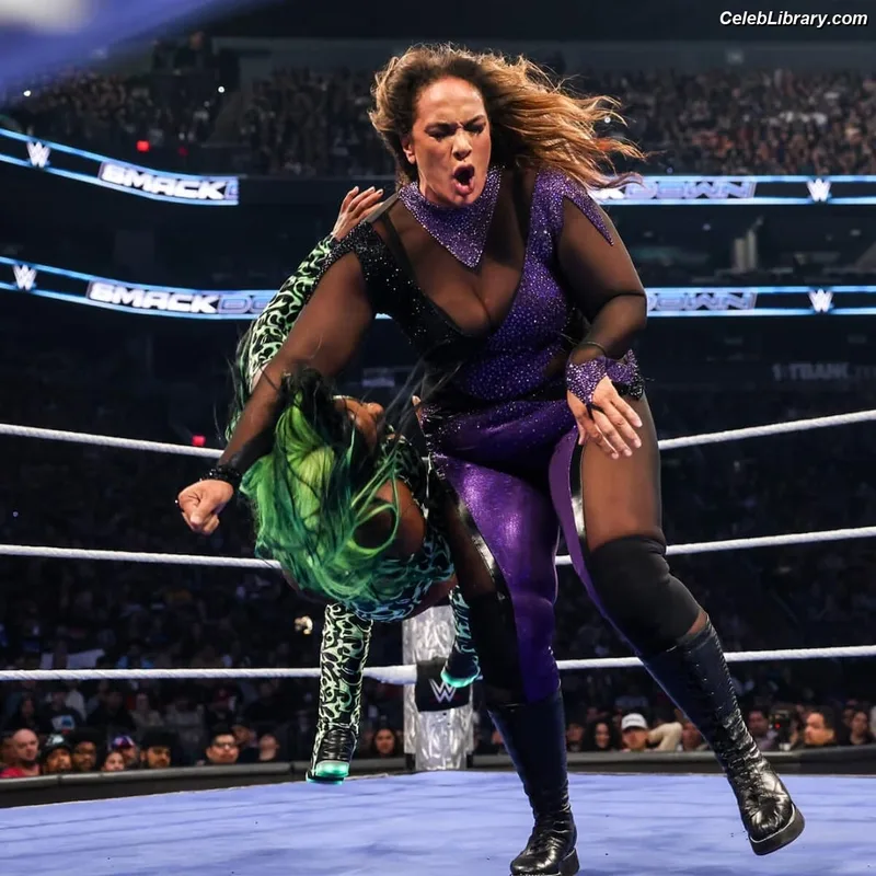 Nia Jax photo 15 of 522