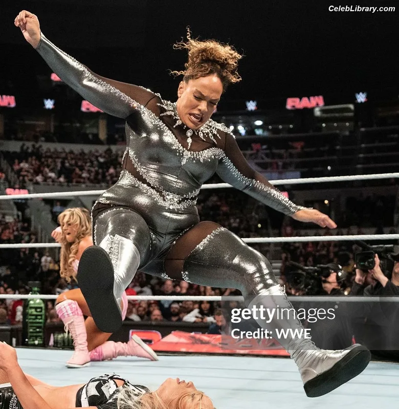 Nia Jax photo 14 of 522