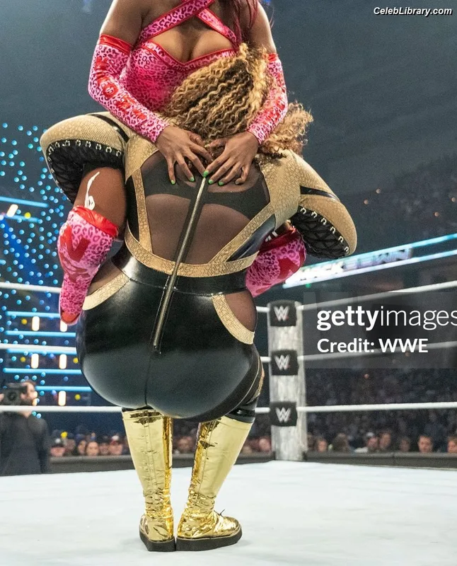 Nia Jax photo 18 of 522