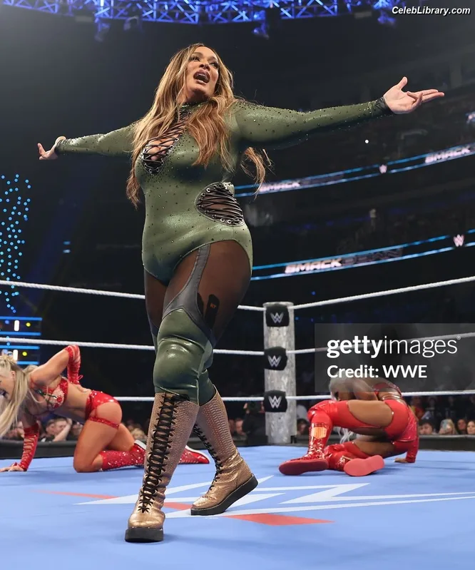 Nia Jax photo 3 of 522