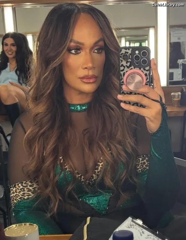 Nia Jax photo 19 of 522