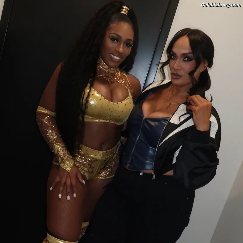 Nia Jax photo 11 of 522