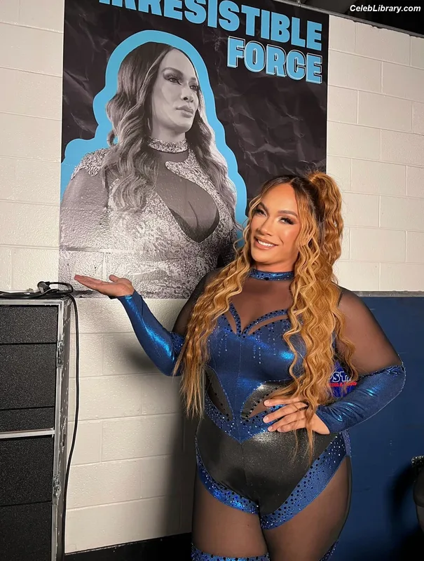 Nia Jax photo 21 of 522