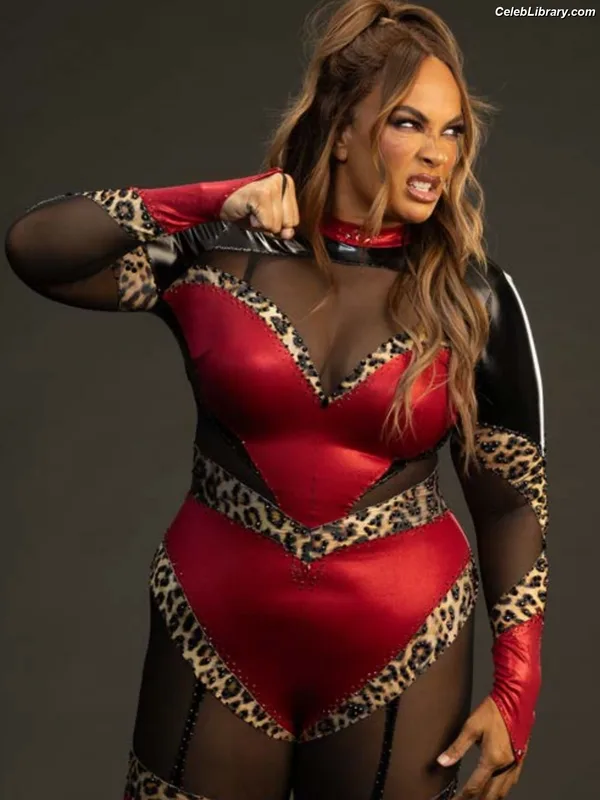 Nia Jax photo 14 of 522