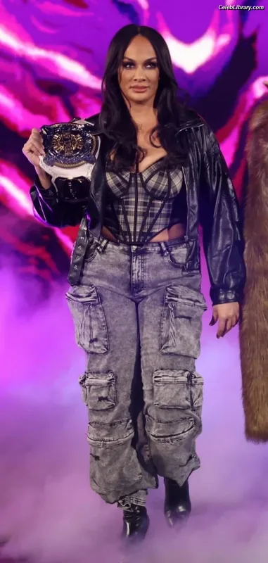 Nia Jax photo 15 of 522