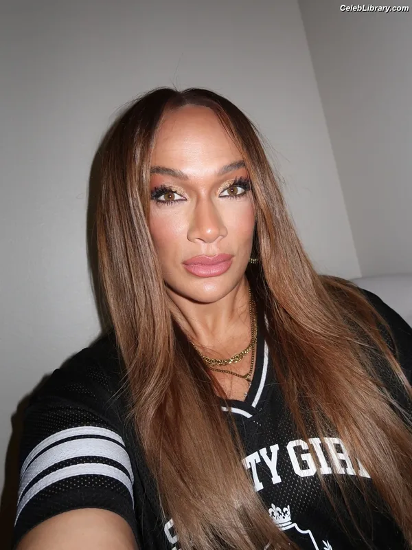 Nia Jax photo 20 of 522